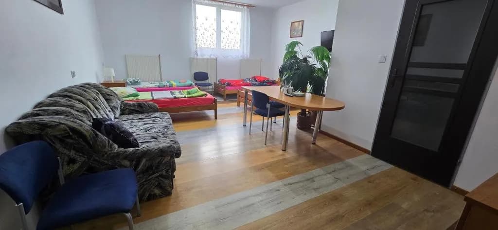 Tanie noclegi w dworku we Wrocławiu – komfort i wygoda w zasięgu ręki