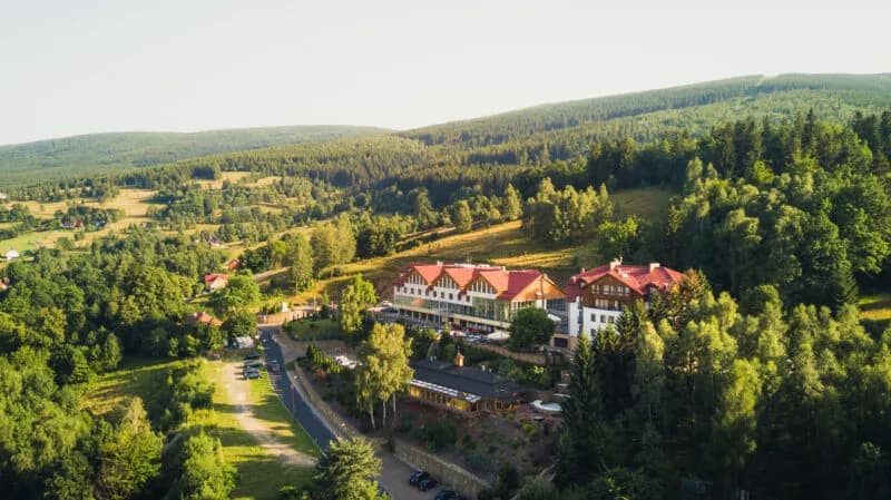 Biały Kamień w Świeradowie-Zdroju to tajemnica, którą odkryjesz!