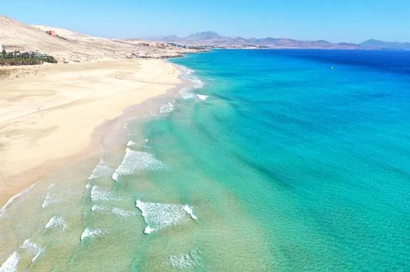 Średni czas lotu z Warszawy na Fuerteventurę - wszystko, co musisz wiedzieć