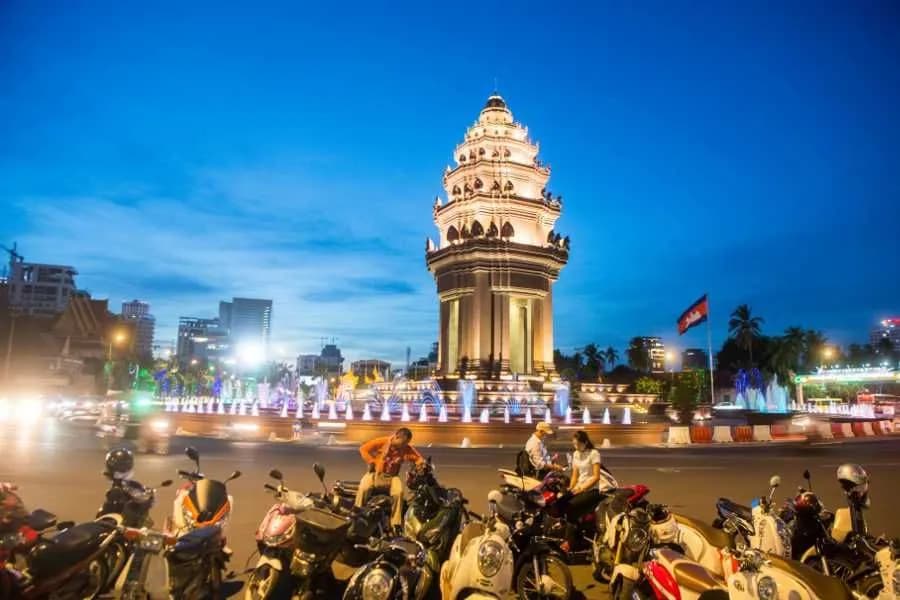 Jakie sekrety skrywa Phnom Penh, intrygująca stolica Kambodży?