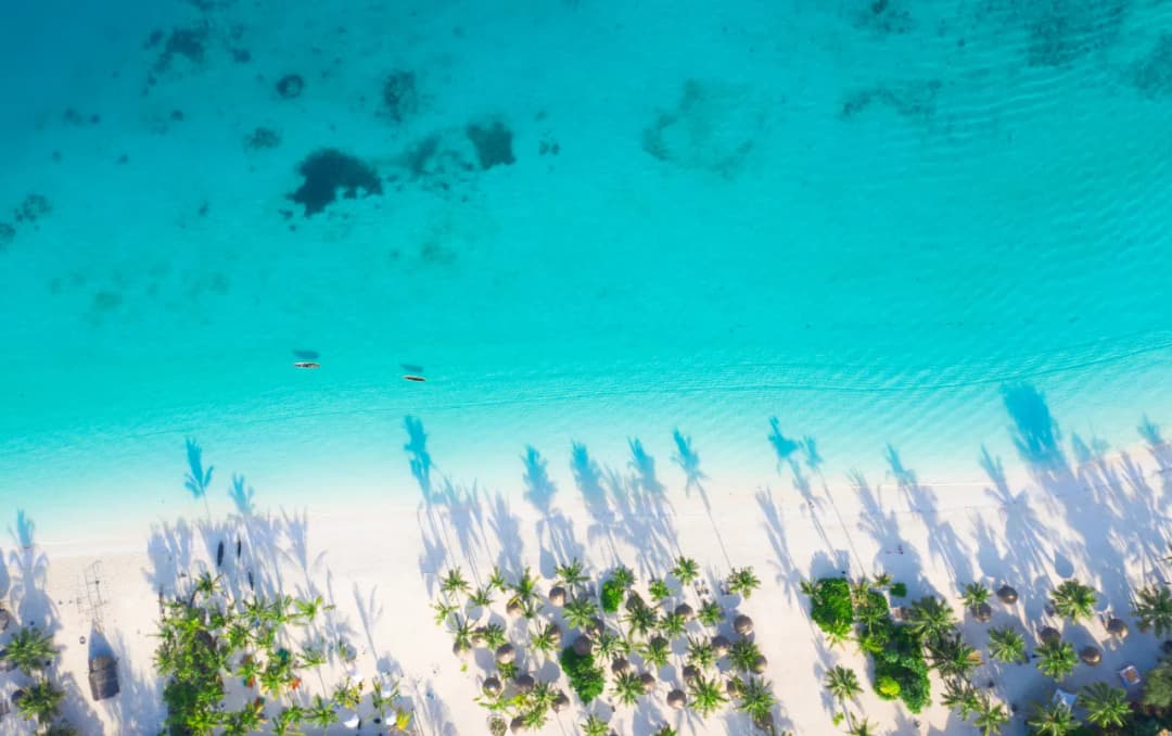 Ile trwa lot na Zanzibar z Polski? Wszystko, co musisz wiedzieć o czasie podróży na Zanzibar