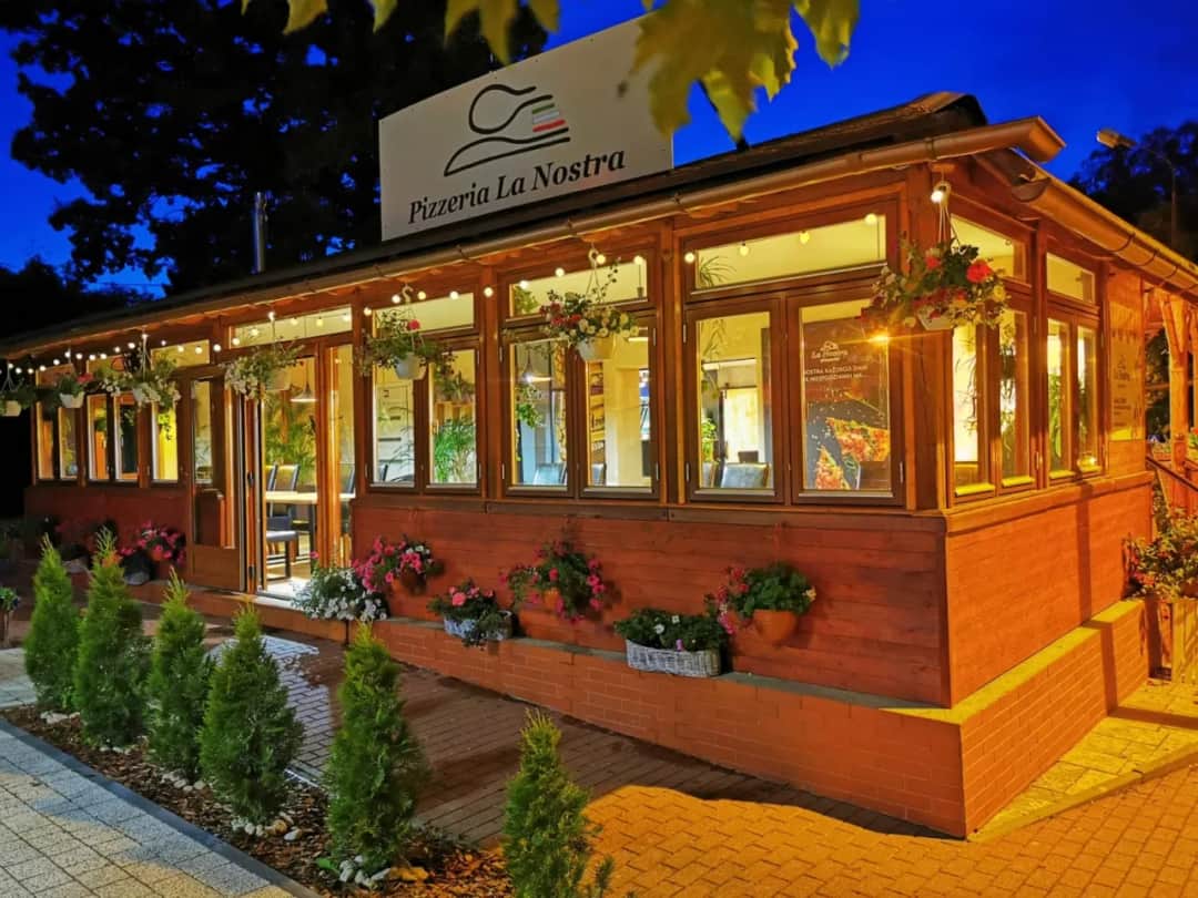 Gdzie w Kudowie-Zdroju zjesz pizzę, która przeniesie Cię do Włoch? Gdzie w Kudowie-Zdroju zjesz pizzę, która przeniesie Cię do Włoch?