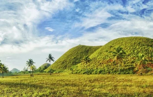 Bohol Filipiny - rajska wyspa z czekoladowymi wzgórzami i plażami