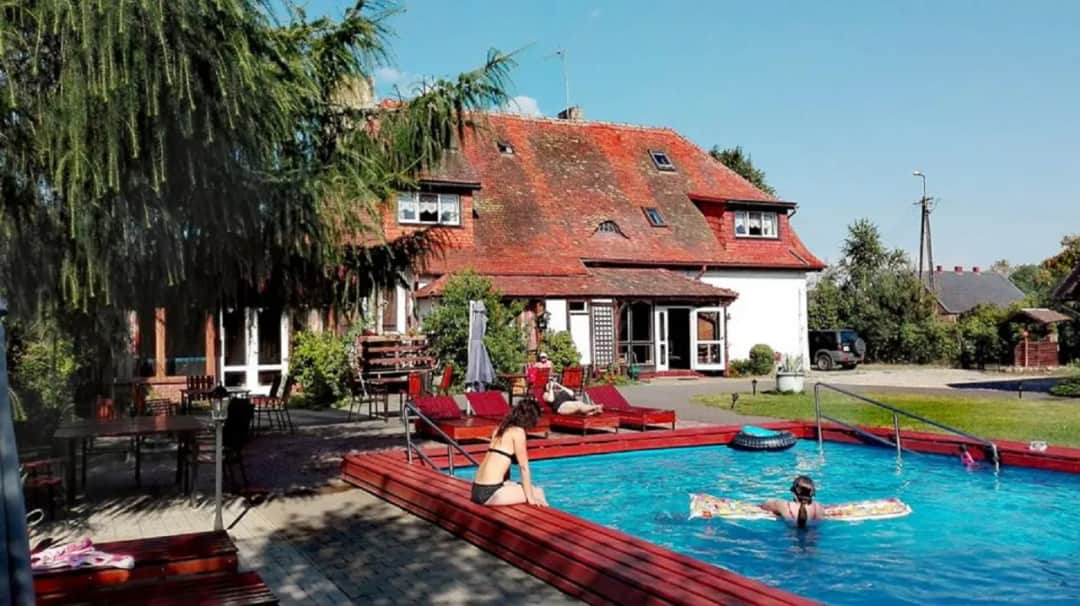 Leśny Dworek Kwiejce – komfortowe noclegi w sercu Puszczy Noteckiej