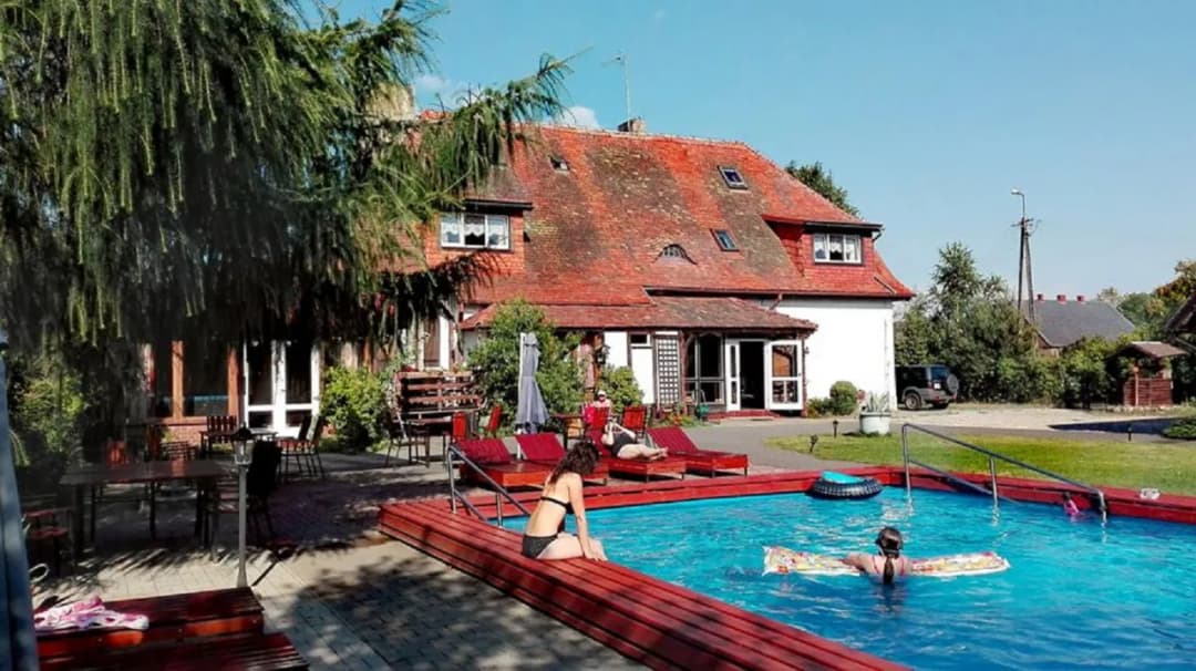 Leśny Dworek Kwiejce – komfortowe noclegi w sercu Puszczy Noteckiej